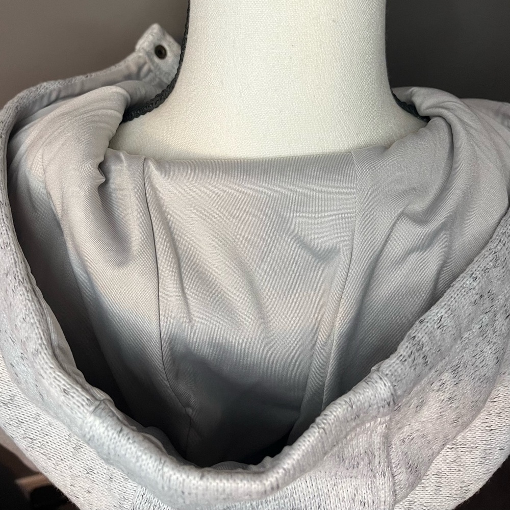 Thread & Supply Hooded Sweater - Picture 4 of 5
